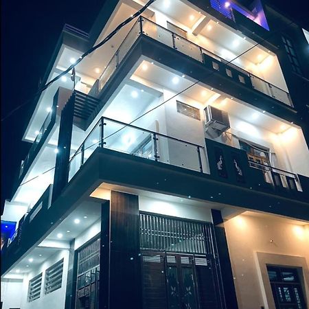 Shri Ram International Home Stay Ayodhya Zewnętrze zdjęcie