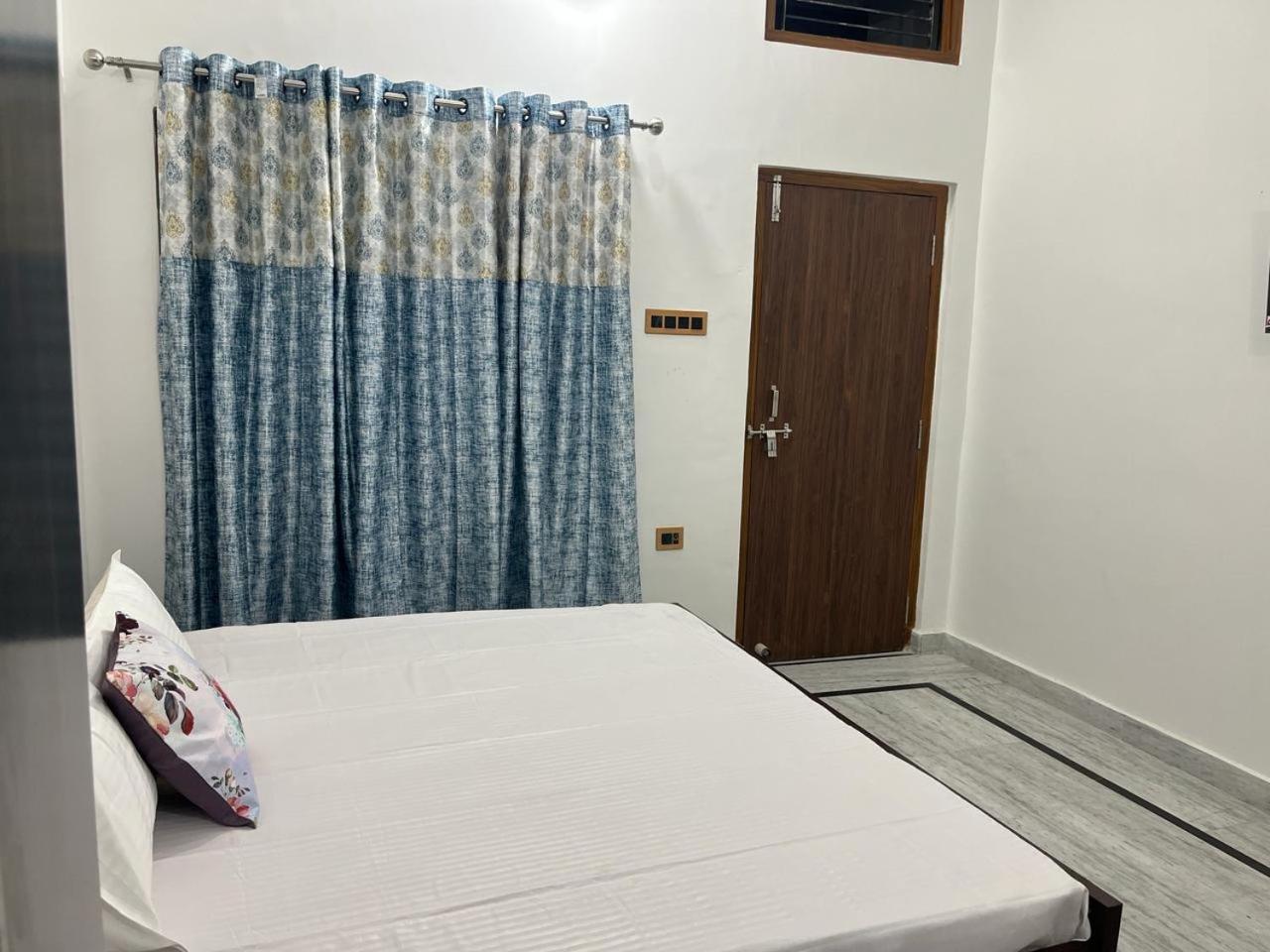 Shri Ram International Home Stay Ayodhya Zewnętrze zdjęcie