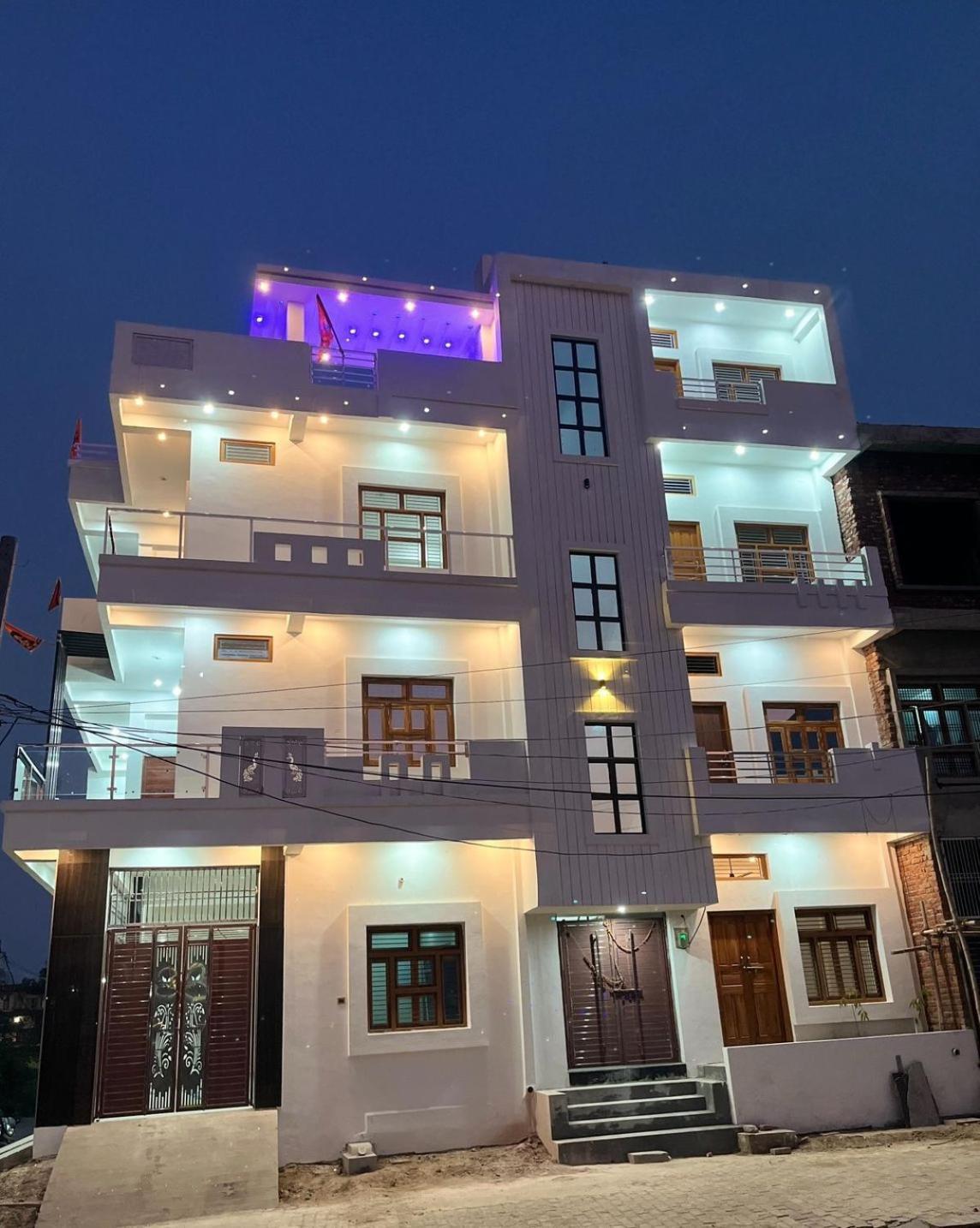 Shri Ram International Home Stay Ayodhya Zewnętrze zdjęcie