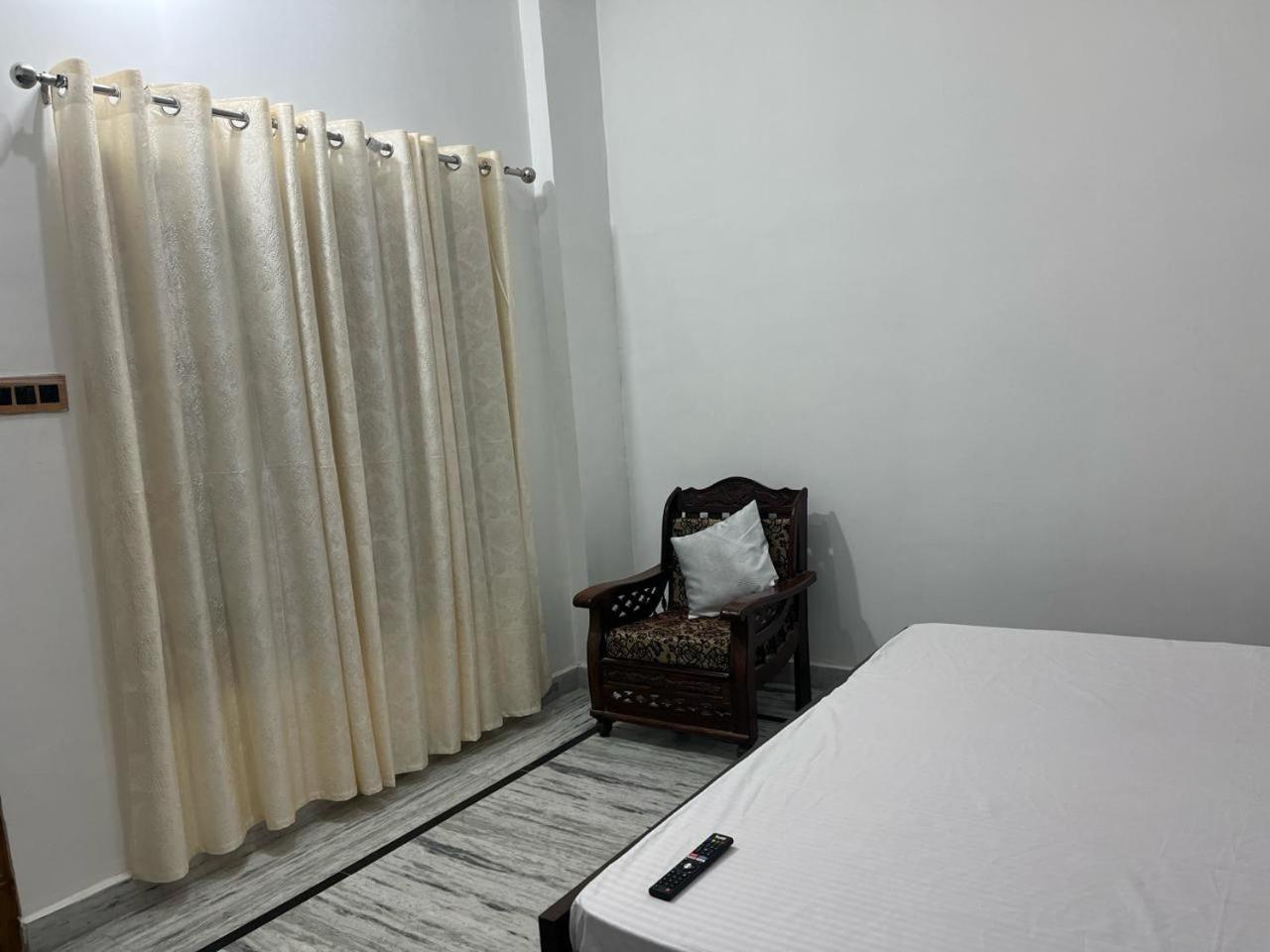 Shri Ram International Home Stay Ayodhya Zewnętrze zdjęcie