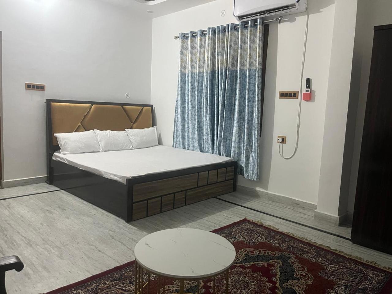 Shri Ram International Home Stay Ayodhya Zewnętrze zdjęcie