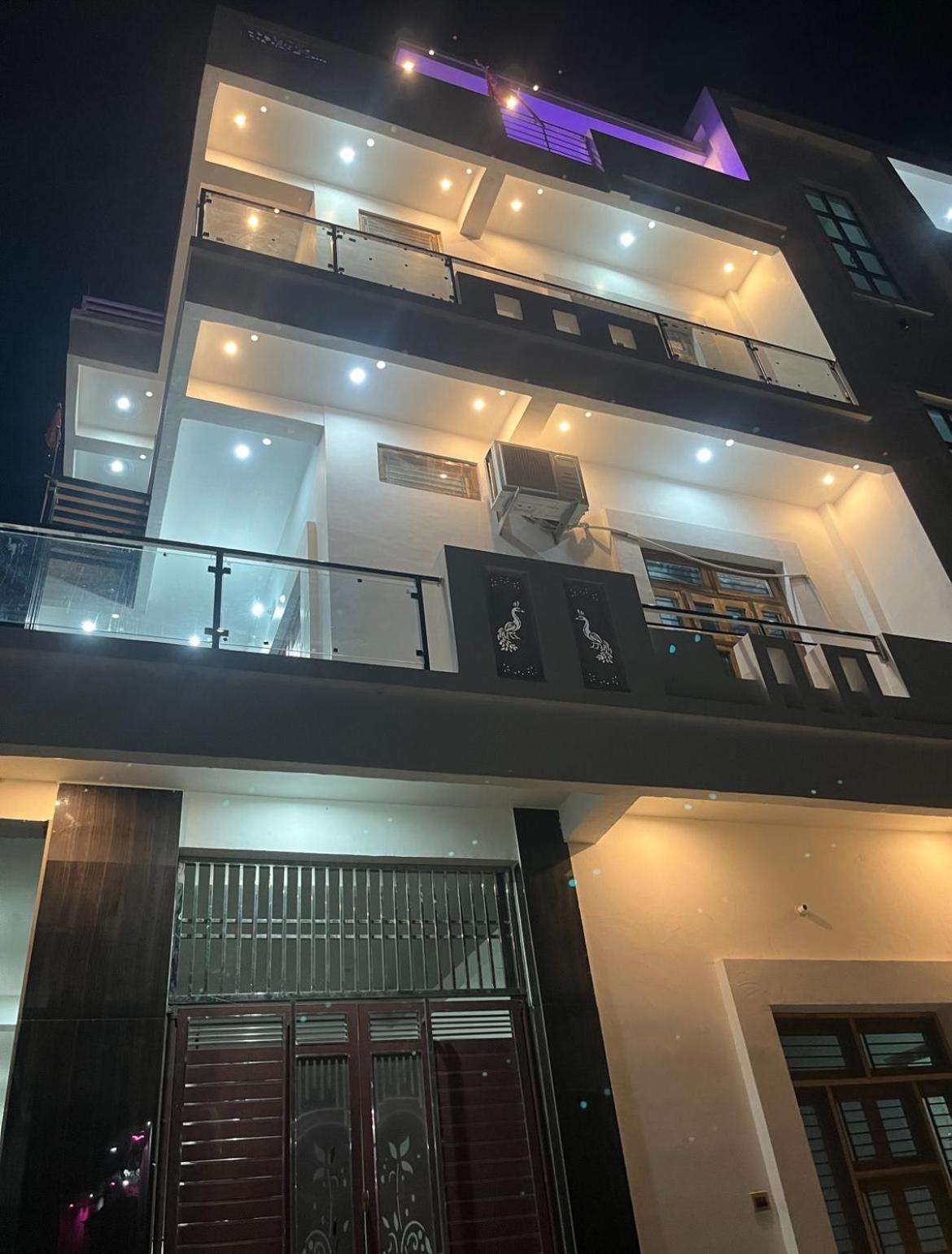 Shri Ram International Home Stay Ayodhya Zewnętrze zdjęcie